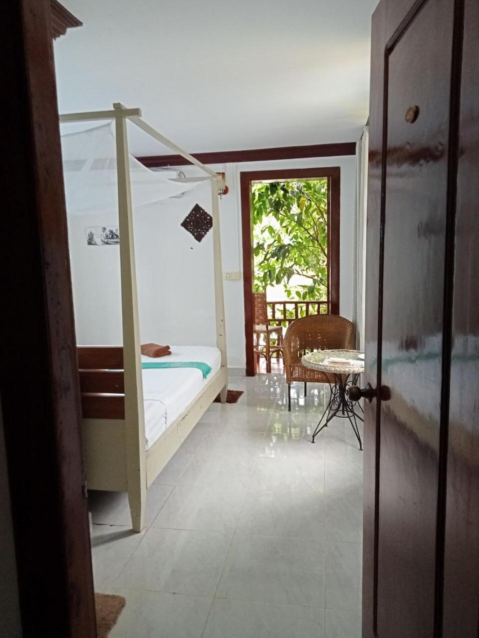 Manoha Villa Sihanoukville Rum bild